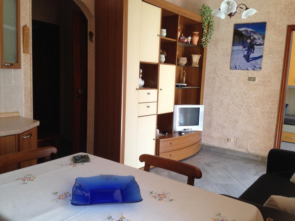 Casa Vacanza "Marina San Giuseppe" Διαμέρισμα Βεντιμίλια Εξωτερικό φωτογραφία